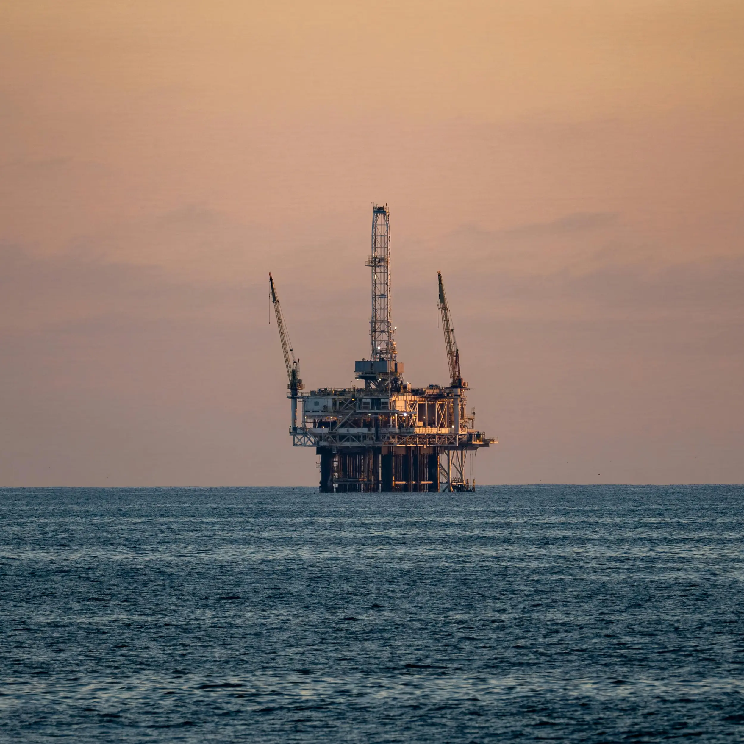 OIL & GAS (1)
