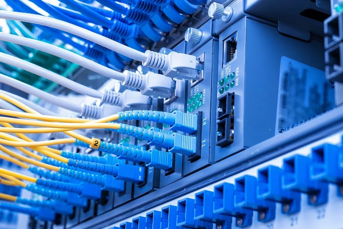 network_fibre_optic_connections_1200x800